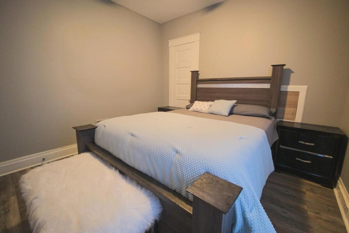 Large 6Br, 2 Bath In Niagara Falls Exterior foto