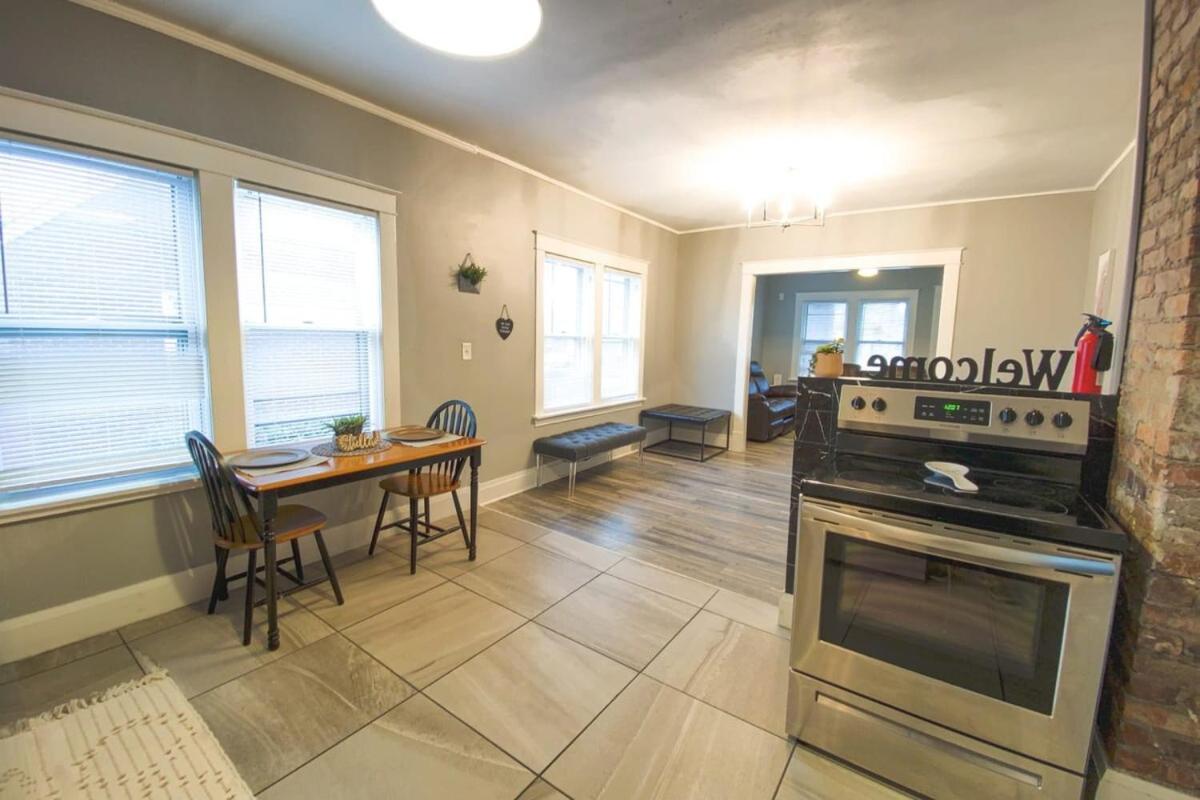 Large 6Br, 2 Bath In Niagara Falls Exterior foto